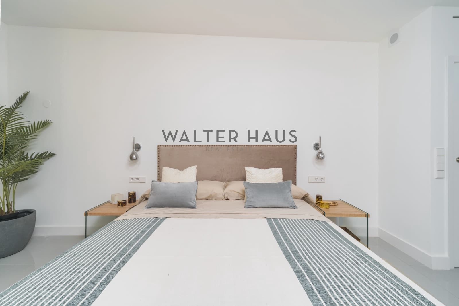 2 soverom Penthouse til salgs i Barcelona by - € 1 290 000 (Ref: 9141140)