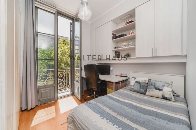 4 sovrum Lägenhet till salu i La Dreta de L'Eixample, Barcelona stad - 795 000 € (Ref: 9142467)