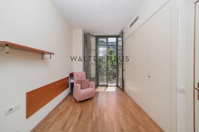 4 sovrum Lägenhet till salu i La Dreta de L'Eixample, Barcelona stad - 795 000 € (Ref: 9142467)
