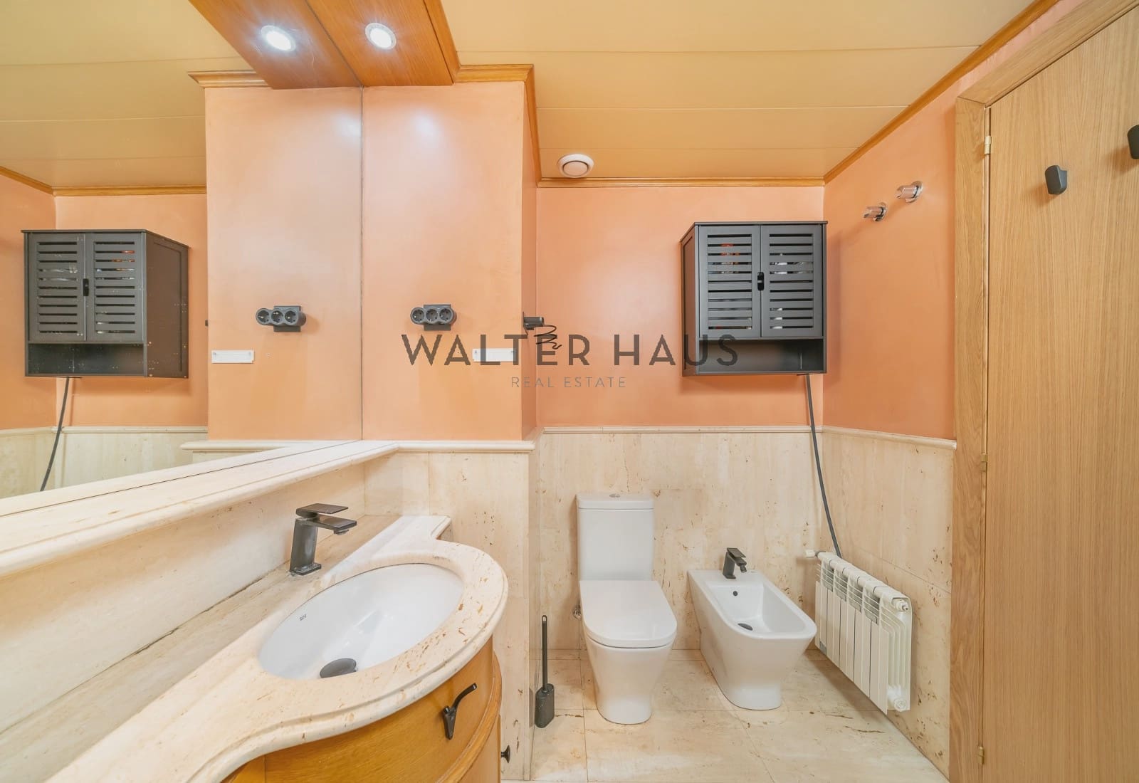 4 soveværelse Lejlighed til salg i Barcelona by - € 795.000 (Ref: 9142467)