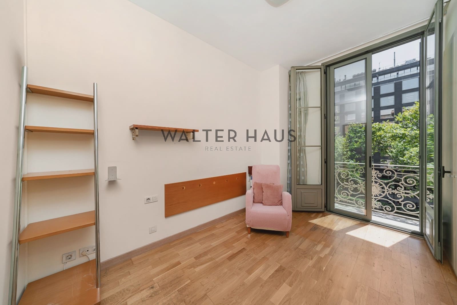 4 soveværelse Lejlighed til salg i Barcelona by - € 795.000 (Ref: 9142467)