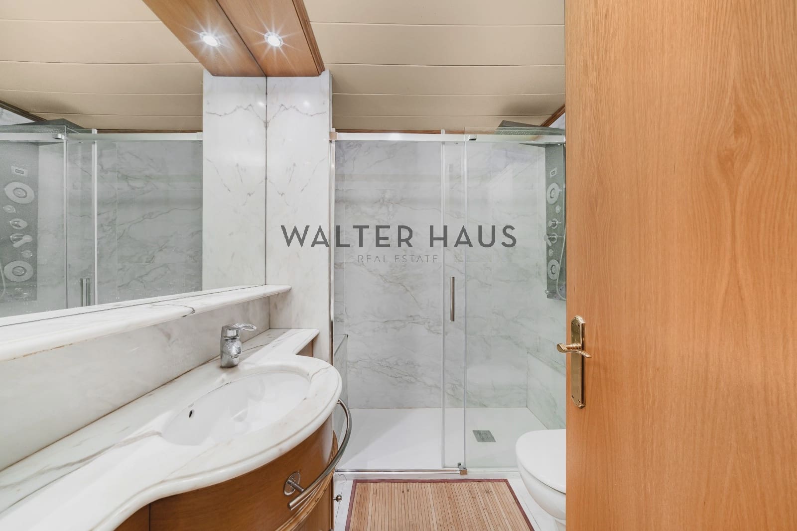 4 soveværelse Lejlighed til salg i Barcelona by - € 795.000 (Ref: 9142467)