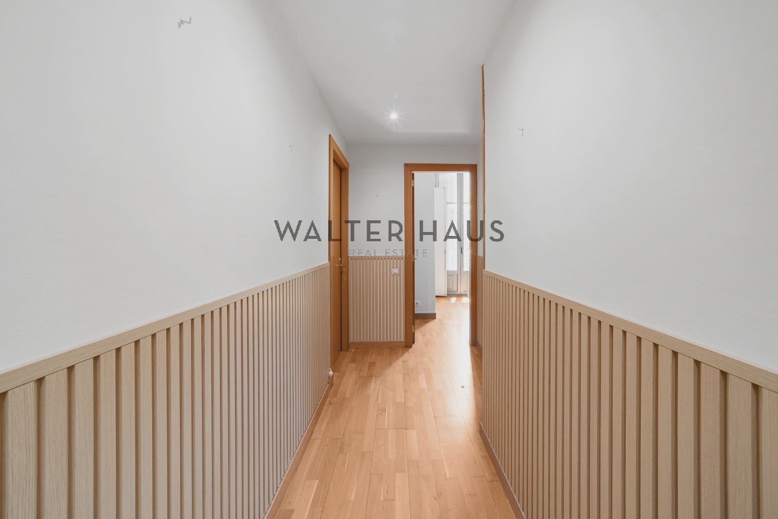 4 soveværelse Lejlighed til salg i Barcelona by - € 795.000 (Ref: 9142467)