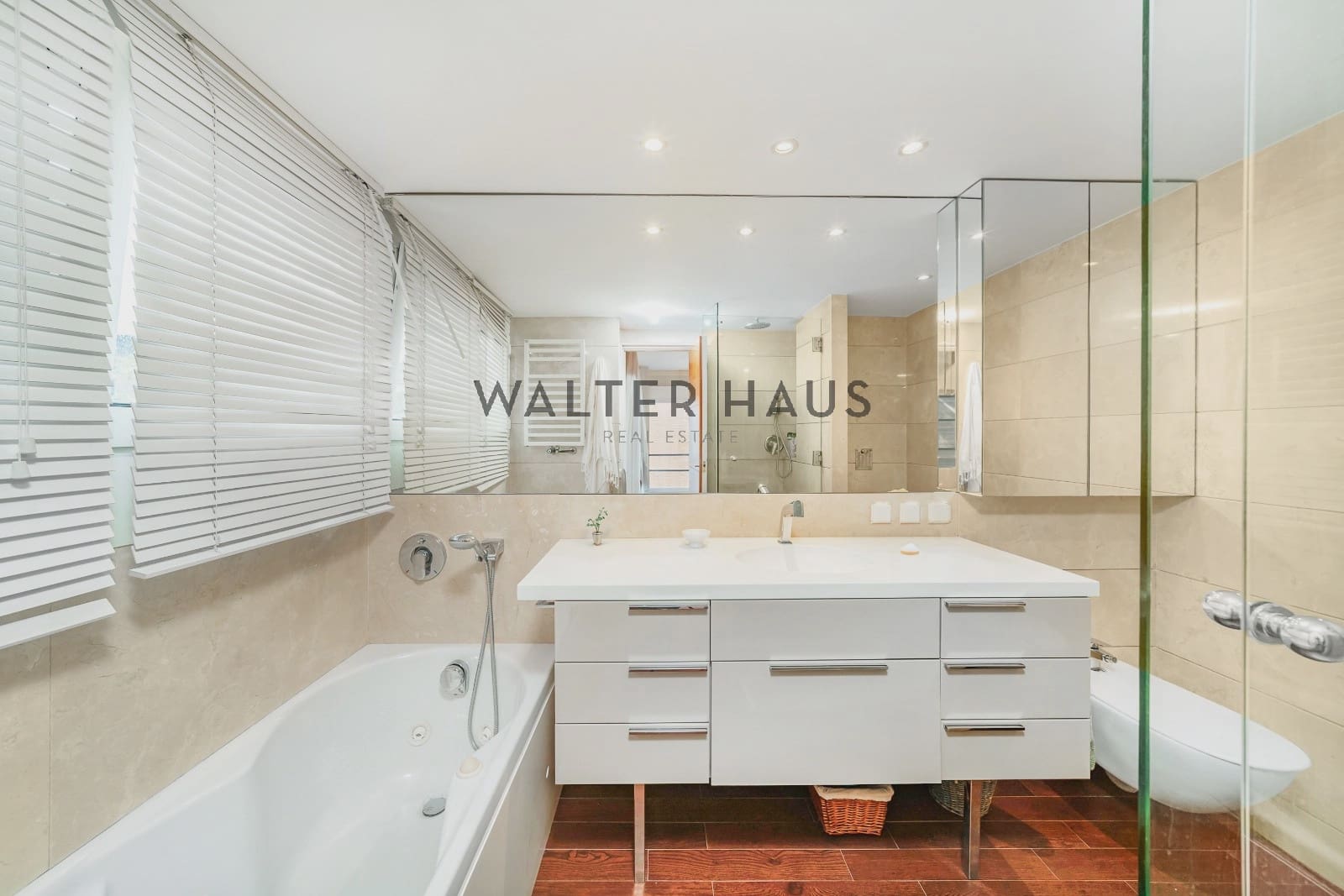 4 soveværelse Penthouse til salg i Barcelona by med swimmingpool - € 1.890.000 (Ref: 9144360)