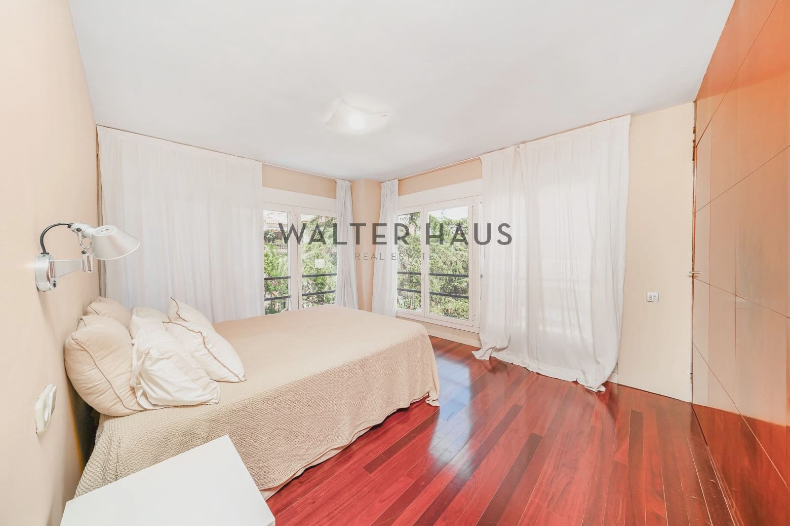 4 soveværelse Penthouse til salg i Barcelona by med swimmingpool - € 1.890.000 (Ref: 9144360)