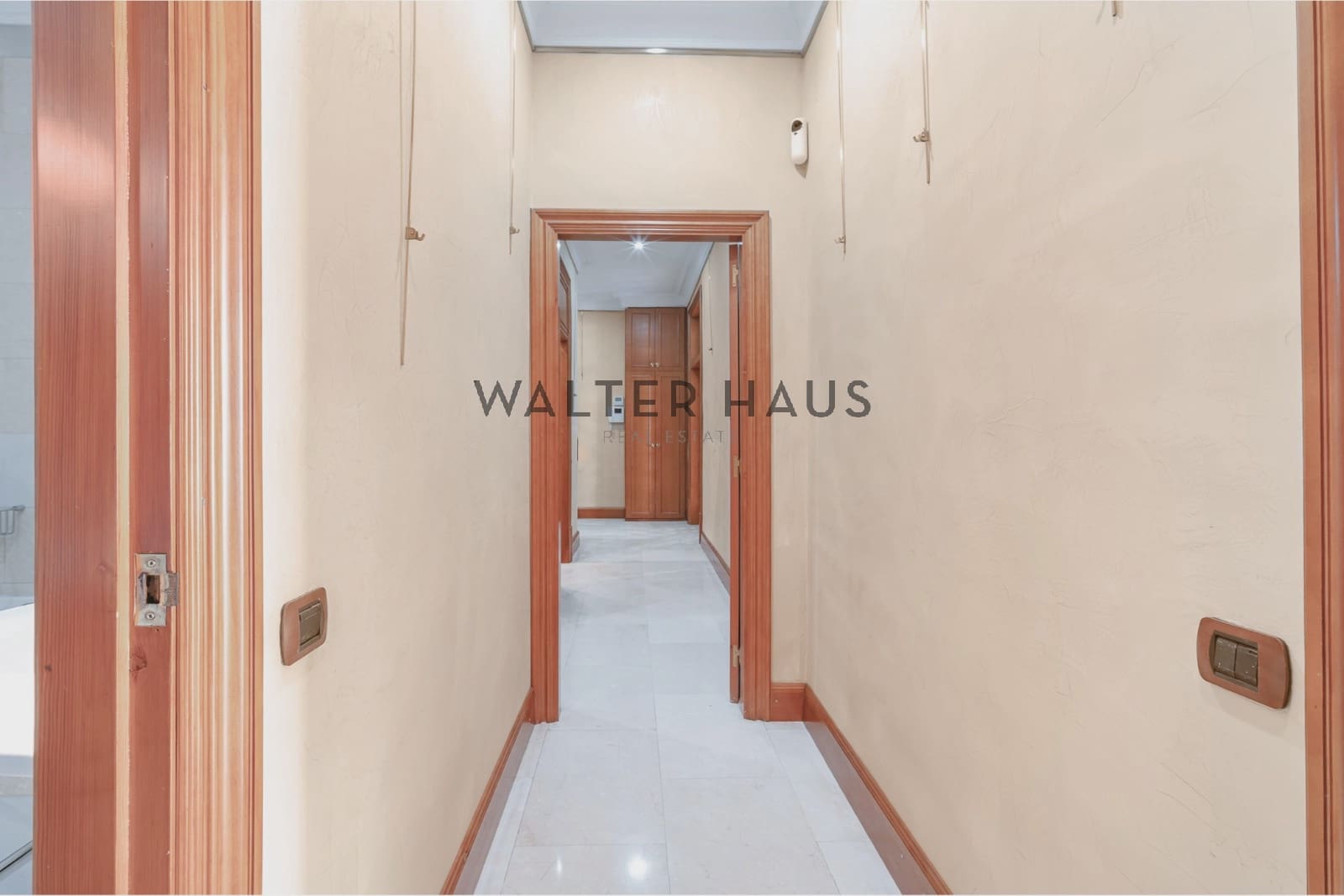 3 soveværelse Lejlighed til salg i Barcelona by med swimmingpool - € 980.000 (Ref: 9146134)