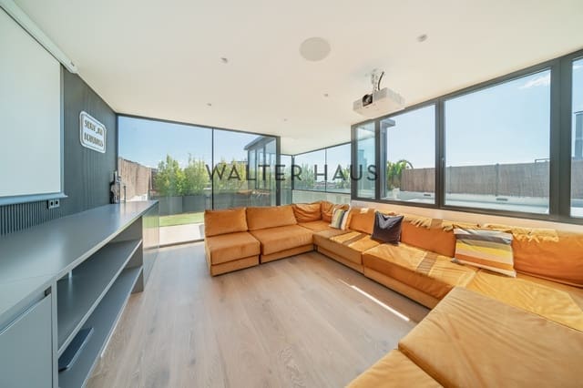 4 soverom Penthouse til salgs i Les Tres Torres, Barcelona by med svømmebasseng - € 1 630 000 (Ref: 9146260)