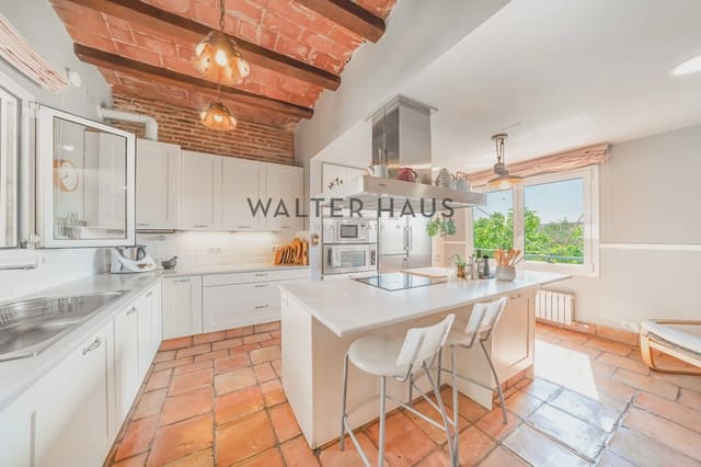 4 bedroom Penthouse for sale in Vallcarca i Els Penitents, Barcelona city - € 1,196,000 (Ref: 9148574)