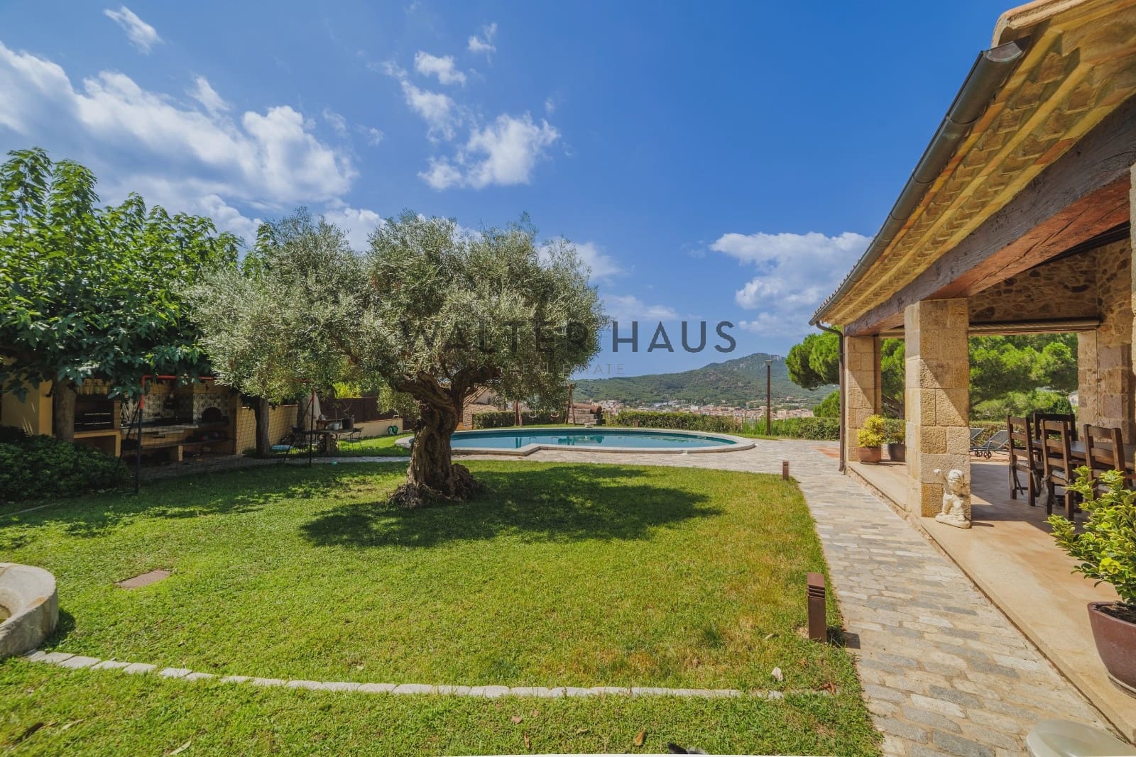 4 bedroom Villa for sale in Sant Feliu de Guixols with pool - € 2,800,000 (Ref: 9150971)