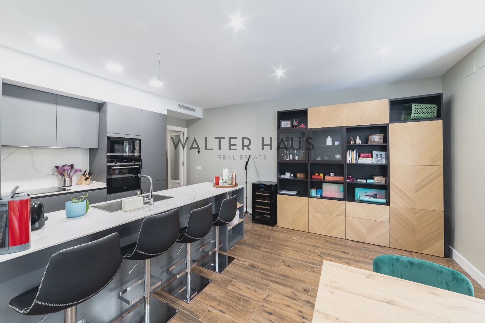 3 slaapkamer Flat te koop in Madrid stad met zwembad - € 1.090.000 (Ref: 9153150)