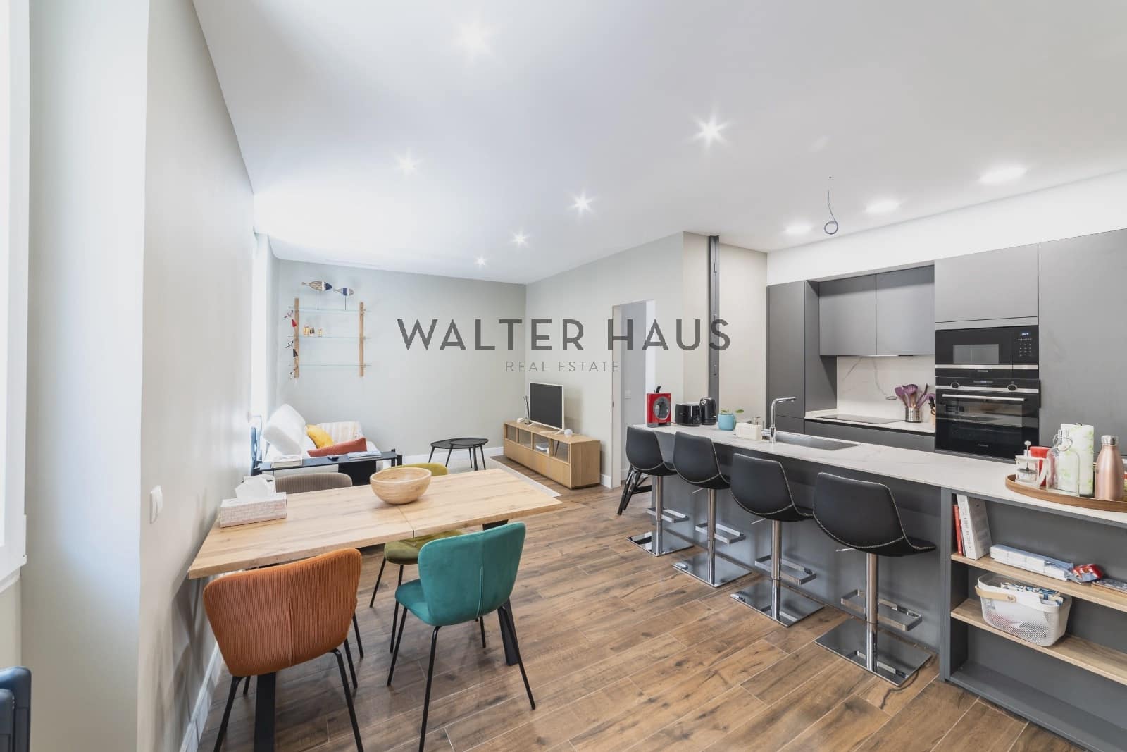 3 slaapkamer Flat te koop in Madrid stad met zwembad - € 1.090.000 (Ref: 9153150)