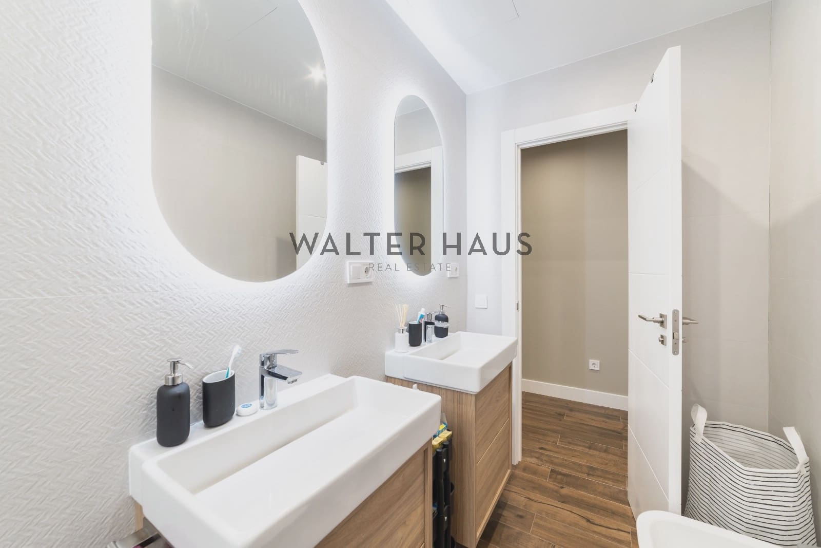 3 slaapkamer Flat te koop in Madrid stad met zwembad - € 1.090.000 (Ref: 9153150)