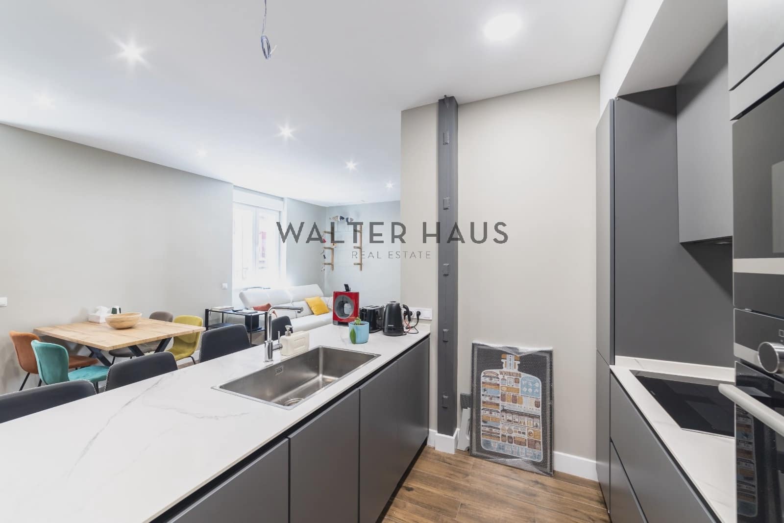 3 slaapkamer Flat te koop in Madrid stad met zwembad - € 1.090.000 (Ref: 9153150)