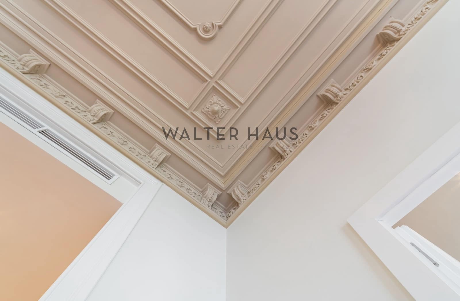 2 soveværelse Lejlighed til salg i Barcelona by - € 900.000 (Ref: 9158621)