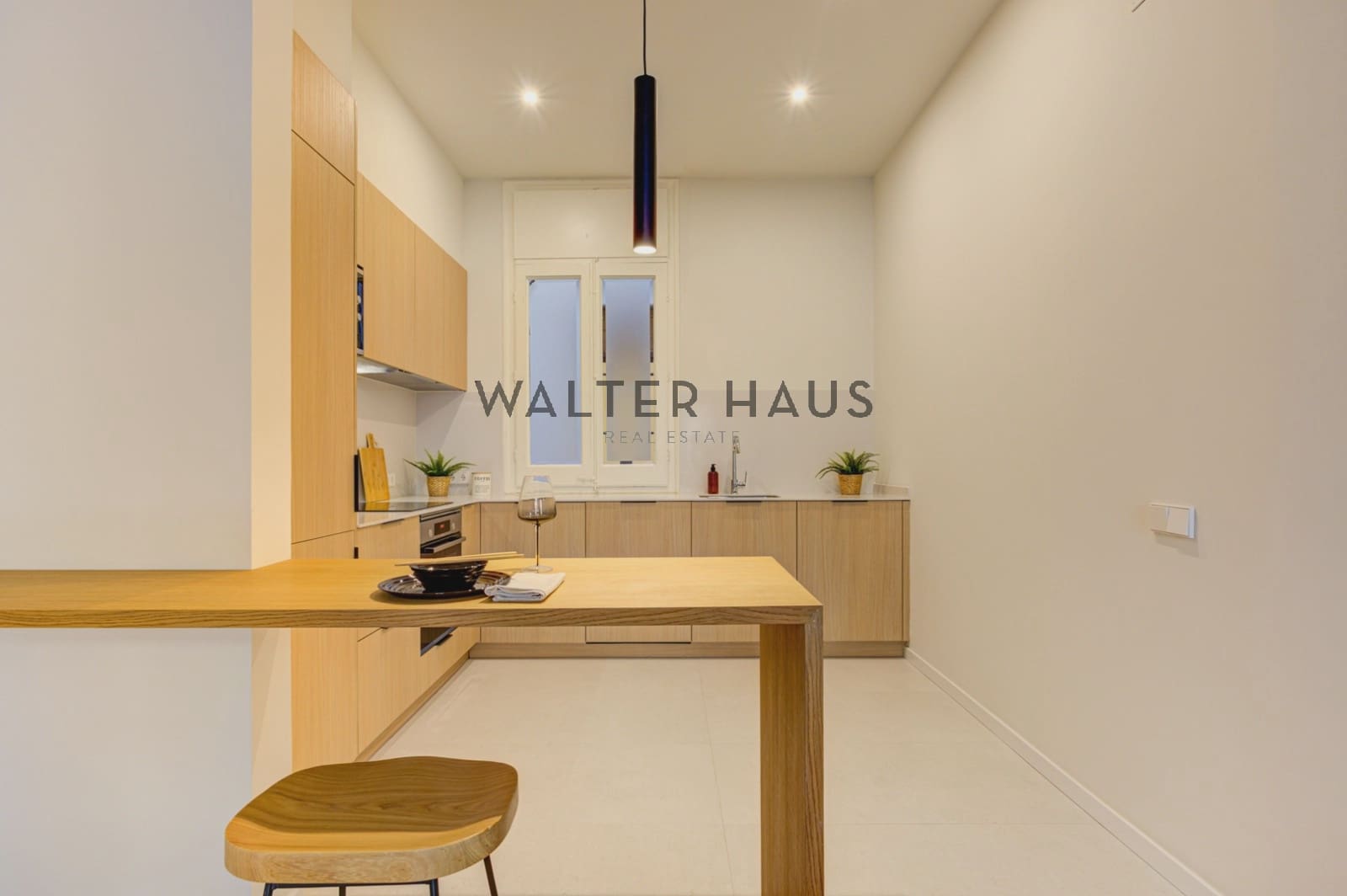 2 soveværelse Lejlighed til salg i Barcelona by - € 900.000 (Ref: 9158621)