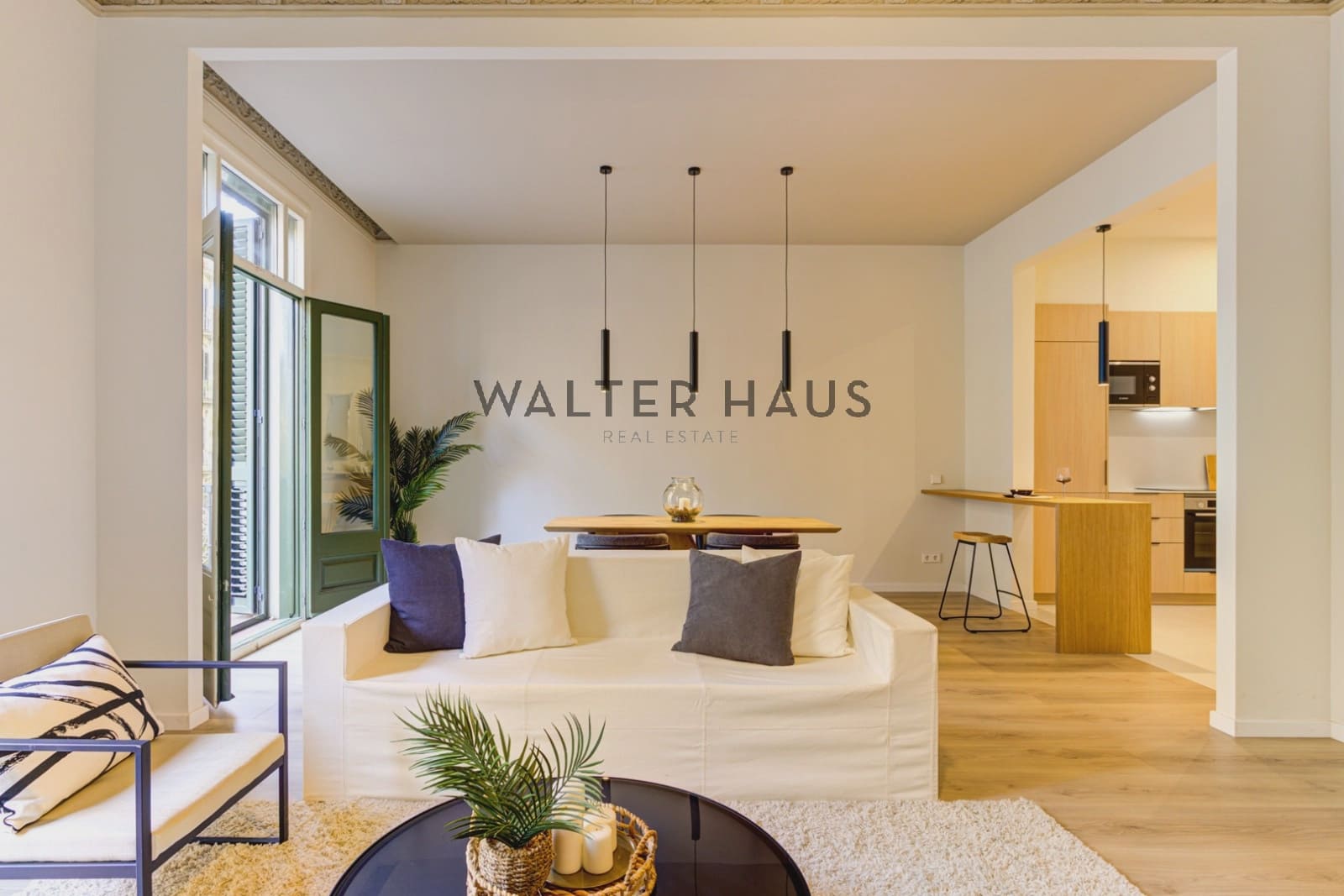 2 soveværelse Lejlighed til salg i Barcelona by - € 900.000 (Ref: 9158621)