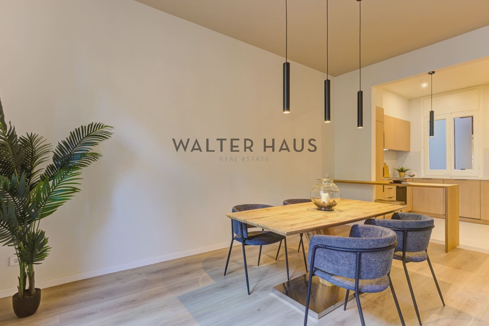 2 soveværelse Lejlighed til salg i Barcelona by - € 900.000 (Ref: 9158621)