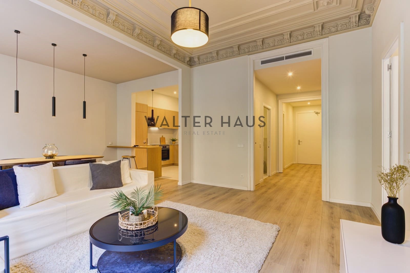 2 soveværelse Lejlighed til salg i Barcelona by - € 900.000 (Ref: 9158621)