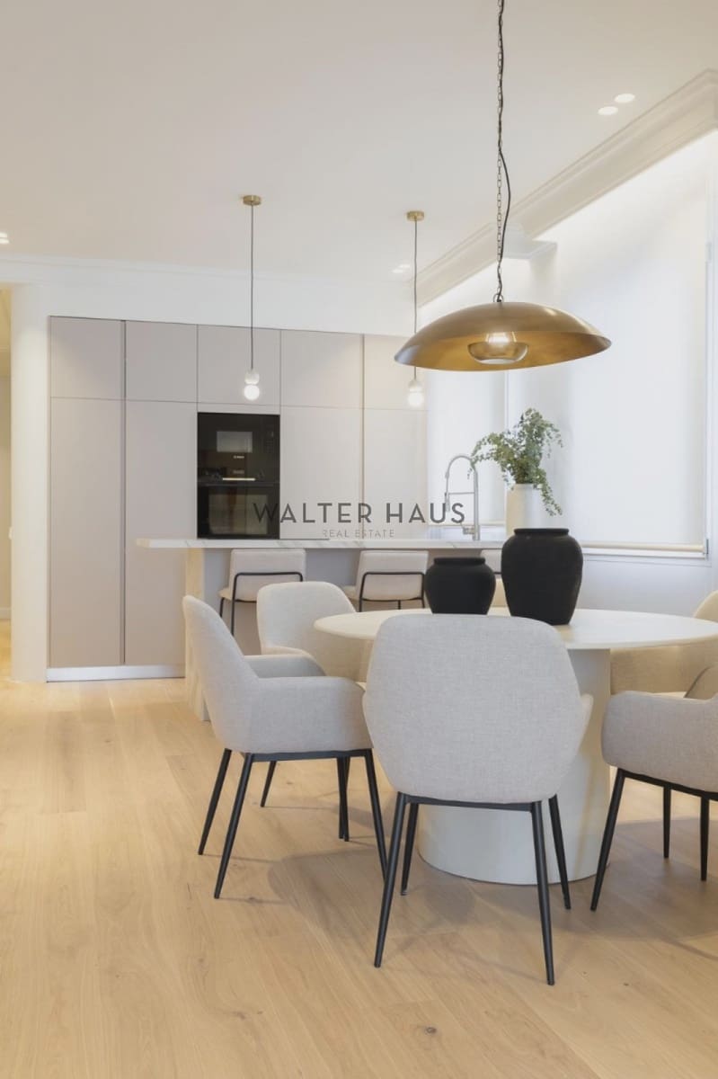 3 soveværelse Lejlighed til salg i Madrid by - € 1.550.000 (Ref: 9159037)