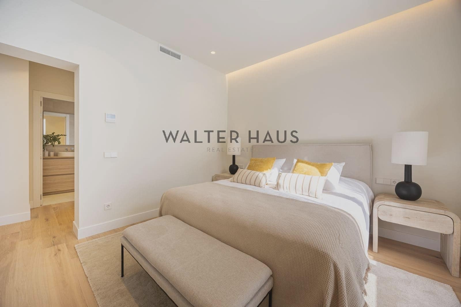 3 soveværelse Lejlighed til salg i Madrid by - € 1.550.000 (Ref: 9159037)