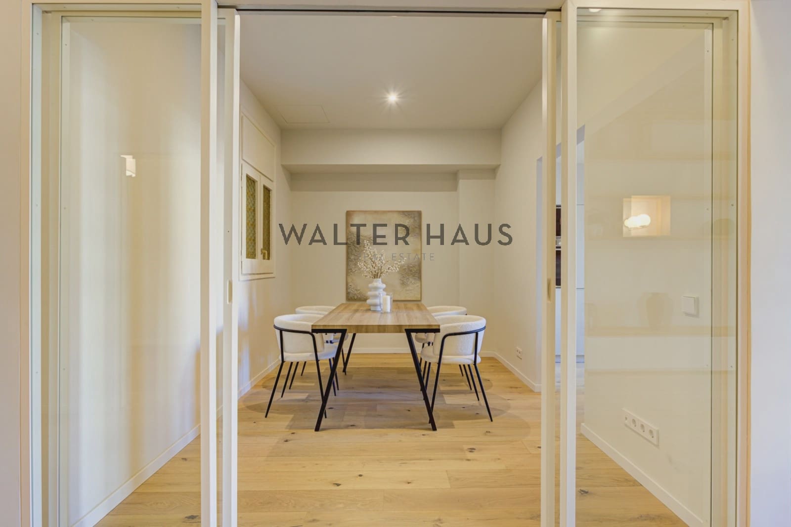 4 bedroom Flat for sale in Barcelona city - € 1,300,000 (Ref: 9160017)