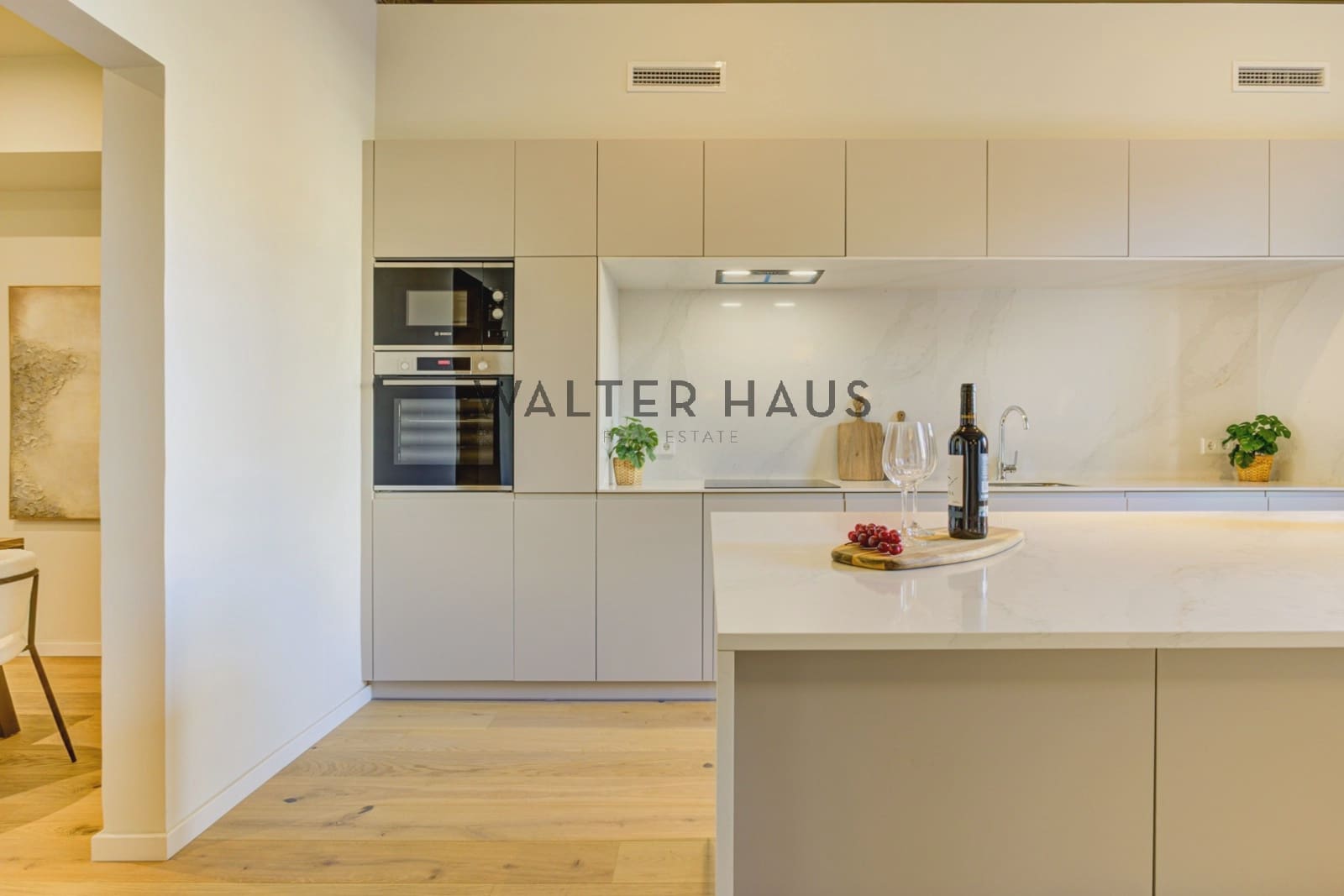 4 bedroom Flat for sale in Barcelona city - € 1,300,000 (Ref: 9160017)