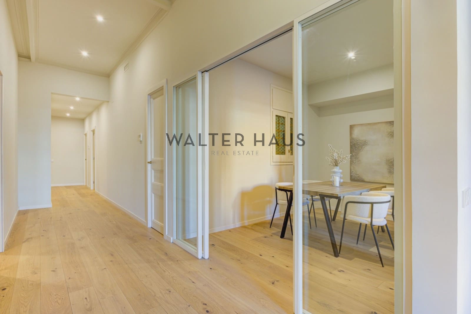 4 bedroom Flat for sale in Barcelona city - € 1,300,000 (Ref: 9160017)