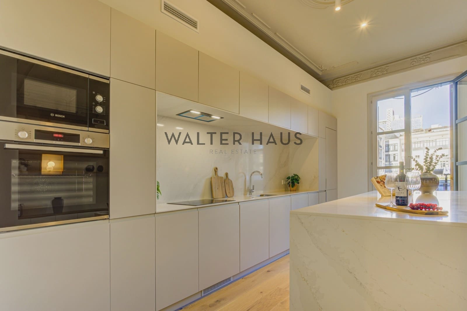 4 bedroom Flat for sale in Barcelona city - € 1,300,000 (Ref: 9160017)