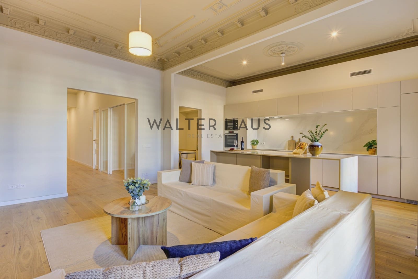 4 bedroom Flat for sale in Barcelona city - € 1,300,000 (Ref: 9160017)