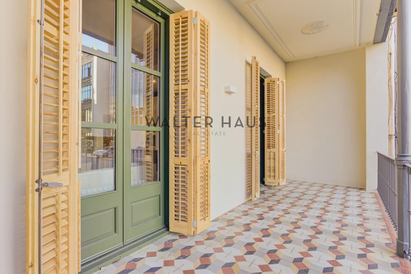 4 bedroom Flat for sale in Barcelona city - € 1,300,000 (Ref: 9160017)