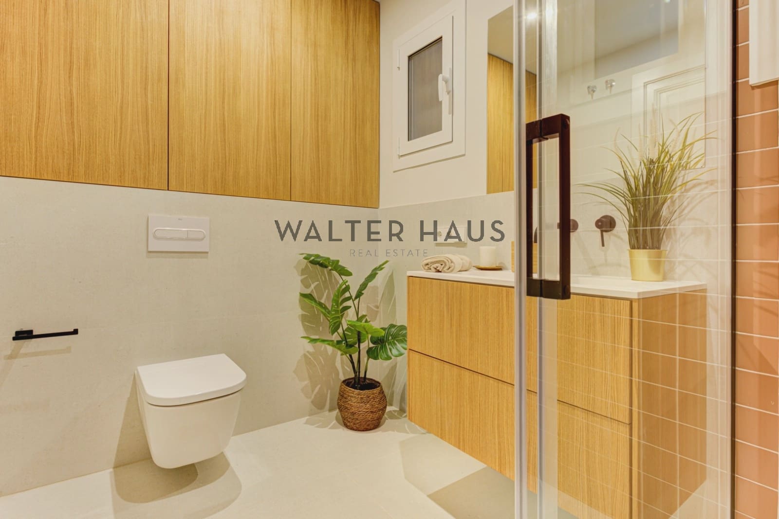 4 bedroom Flat for sale in Barcelona city - € 1,300,000 (Ref: 9160017)