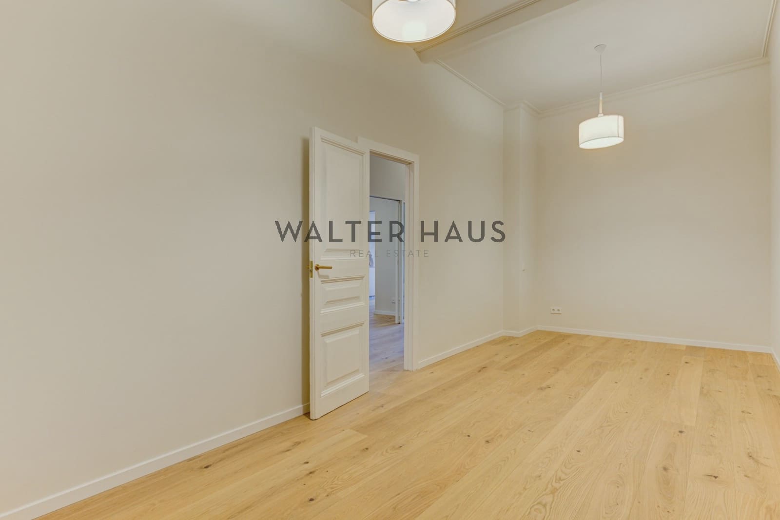 4 bedroom Flat for sale in Barcelona city - € 1,300,000 (Ref: 9160017)