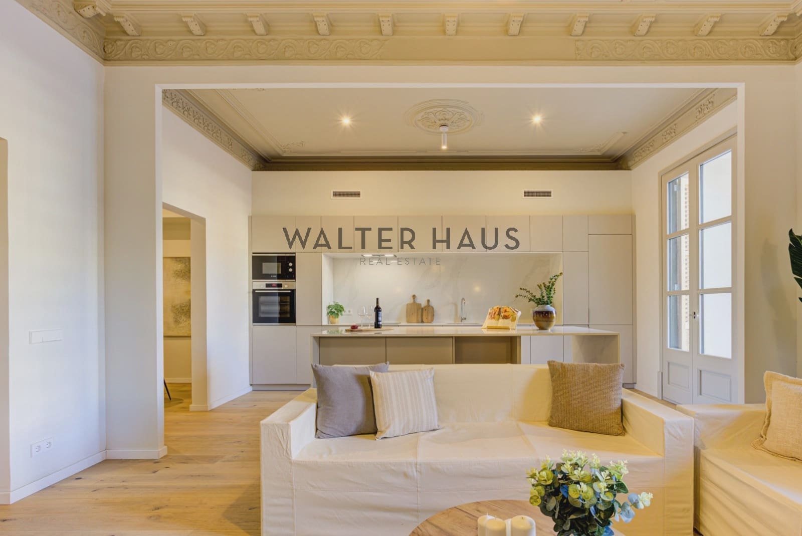 4 bedroom Flat for sale in Barcelona city - € 1,300,000 (Ref: 9160017)