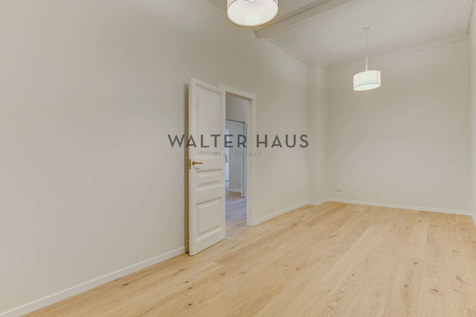 4 bedroom Flat for sale in Barcelona city - € 1,300,000 (Ref: 9160017)