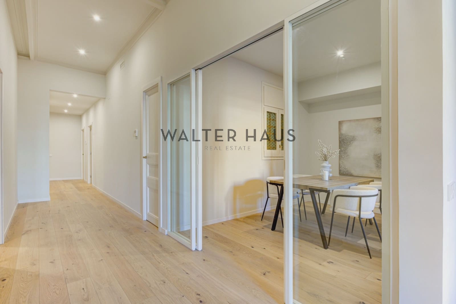 4 bedroom Flat for sale in Barcelona city - € 1,300,000 (Ref: 9160017)