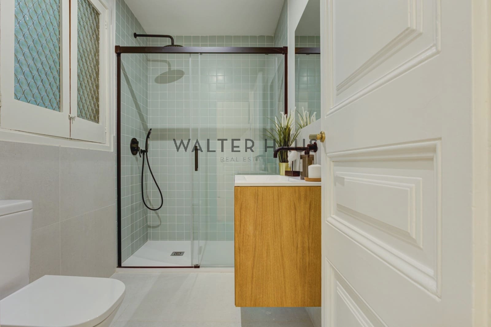 4 bedroom Flat for sale in Barcelona city - € 1,300,000 (Ref: 9160017)