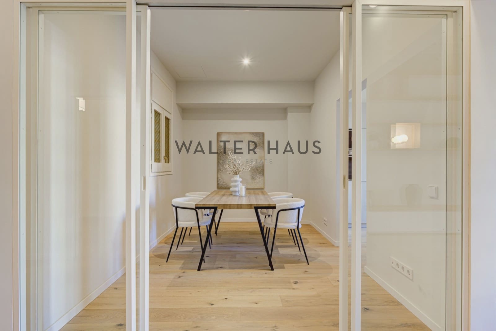 4 bedroom Flat for sale in Barcelona city - € 1,300,000 (Ref: 9160017)