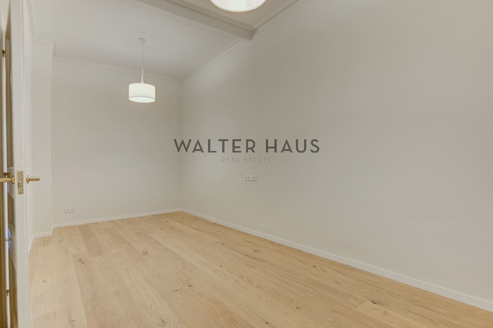 4 bedroom Flat for sale in Barcelona city - € 1,300,000 (Ref: 9160017)