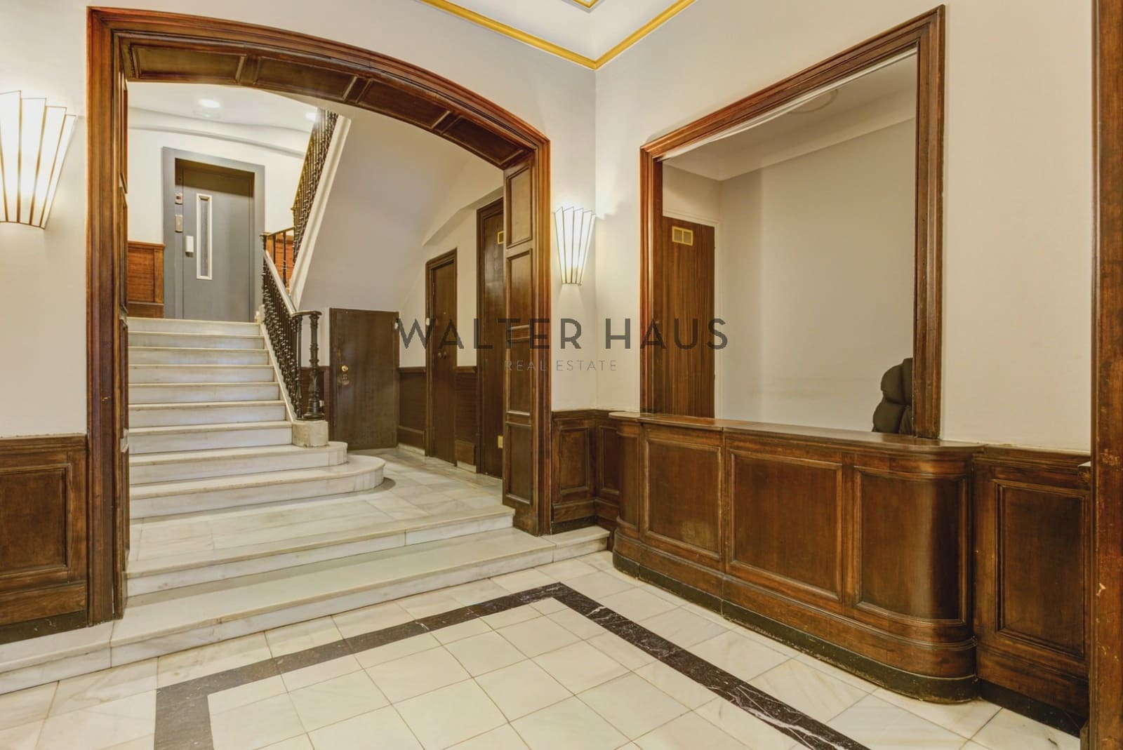 4 bedroom Flat for sale in Barcelona city - € 1,300,000 (Ref: 9160017)