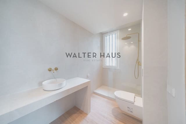 Ático de 3 habitaciones en La Dreta de L'Eixample, Barcelona ciudad en venta - 925.000 € (Ref: 9160346)