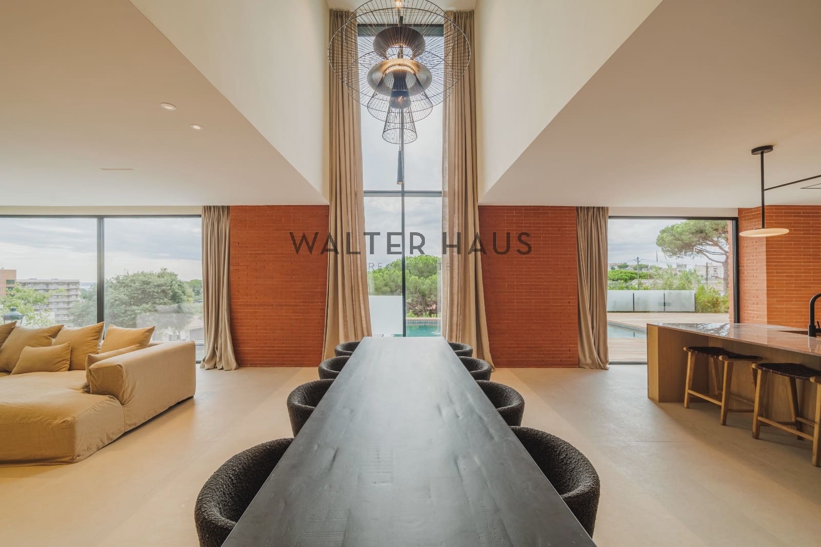 6 bedroom Villa for sale in Sant Feliu de Guixols - € 2,200,000 (Ref: 9160347)