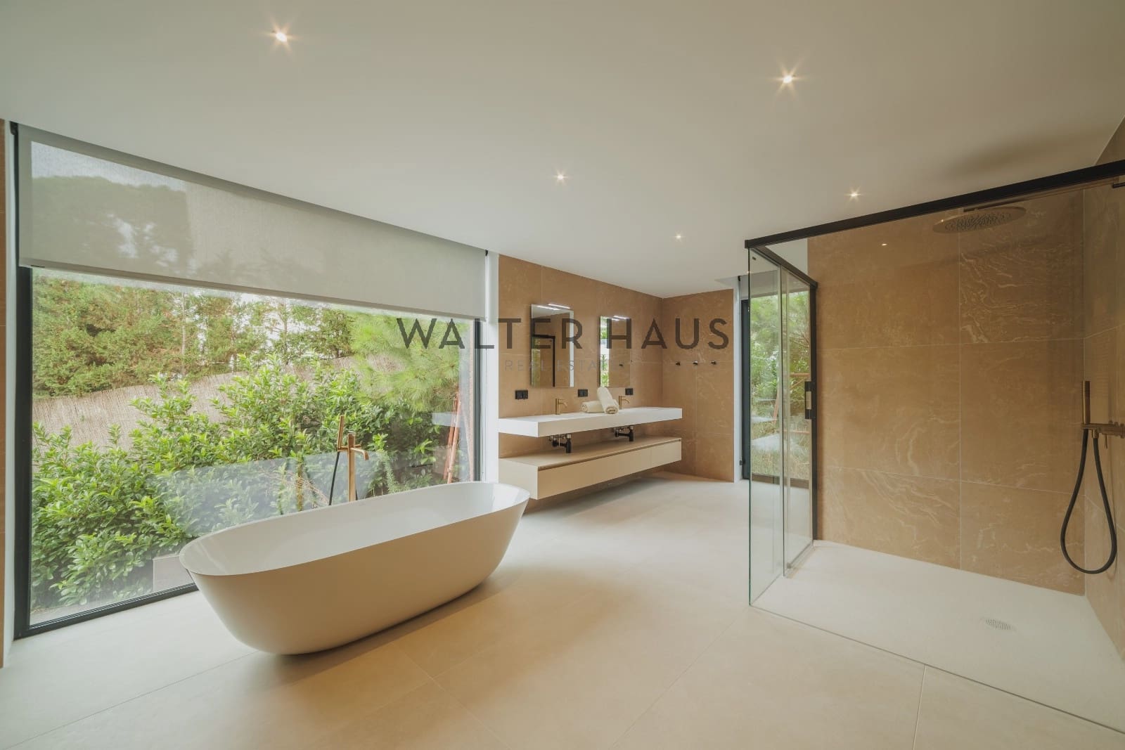 6 bedroom Villa for sale in Sant Feliu de Guixols - € 2,200,000 (Ref: 9160347)