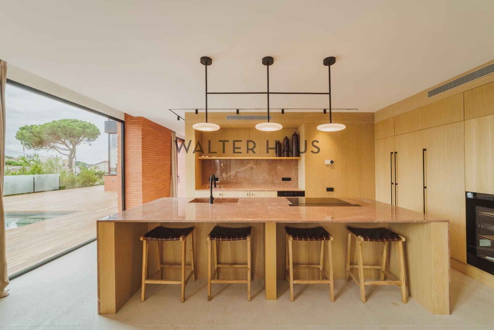 6 bedroom Villa for sale in Sant Feliu de Guixols - € 2,200,000 (Ref: 9160347)