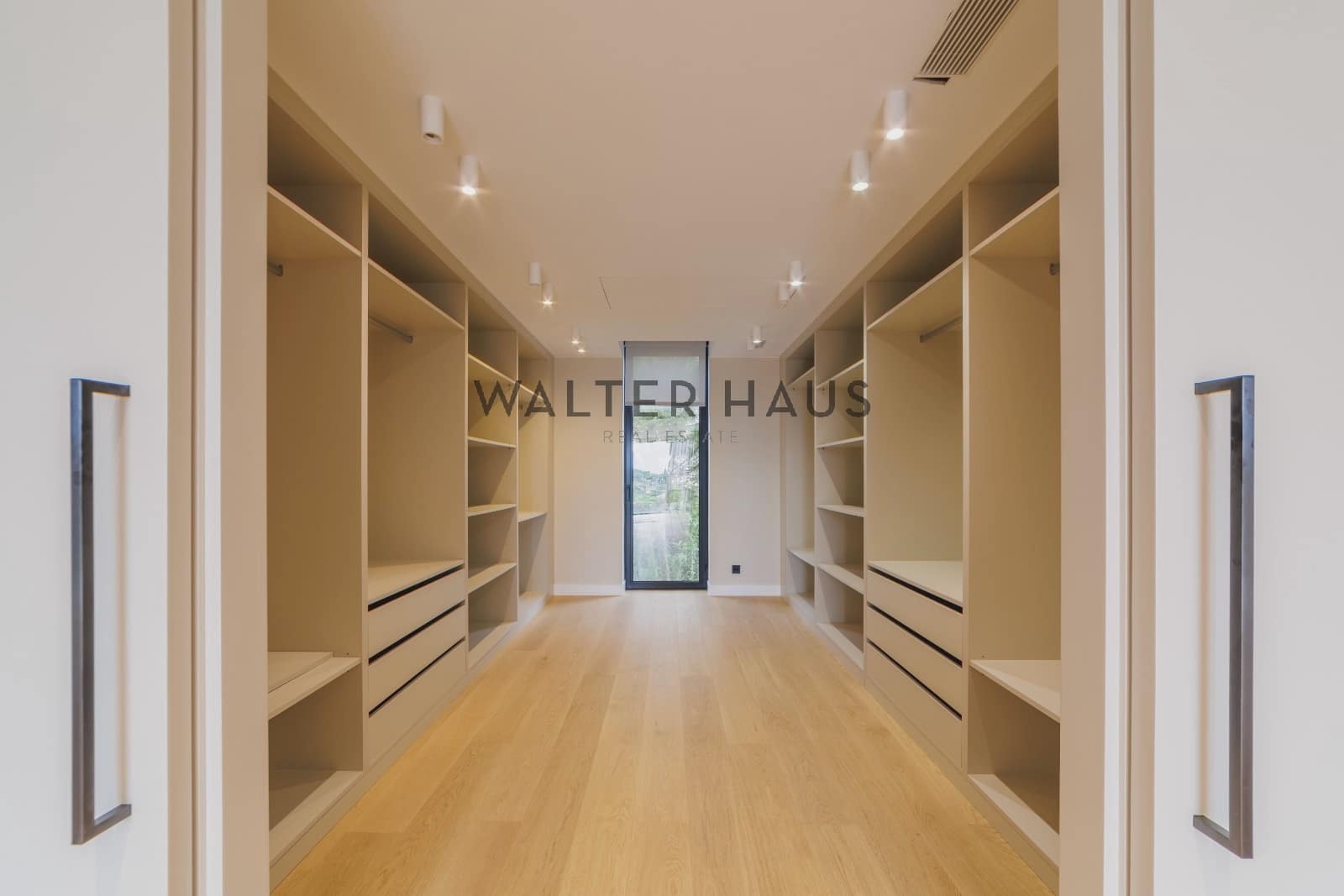 6 bedroom Villa for sale in Sant Feliu de Guixols - € 2,200,000 (Ref: 9160347)