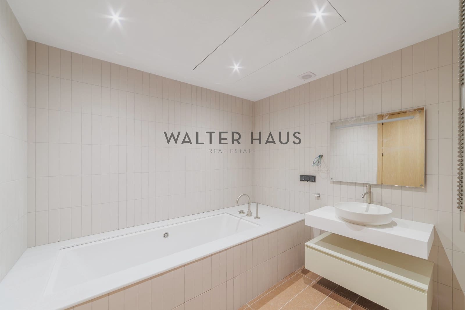 6 bedroom Villa for sale in Sant Feliu de Guixols - € 2,200,000 (Ref: 9160347)