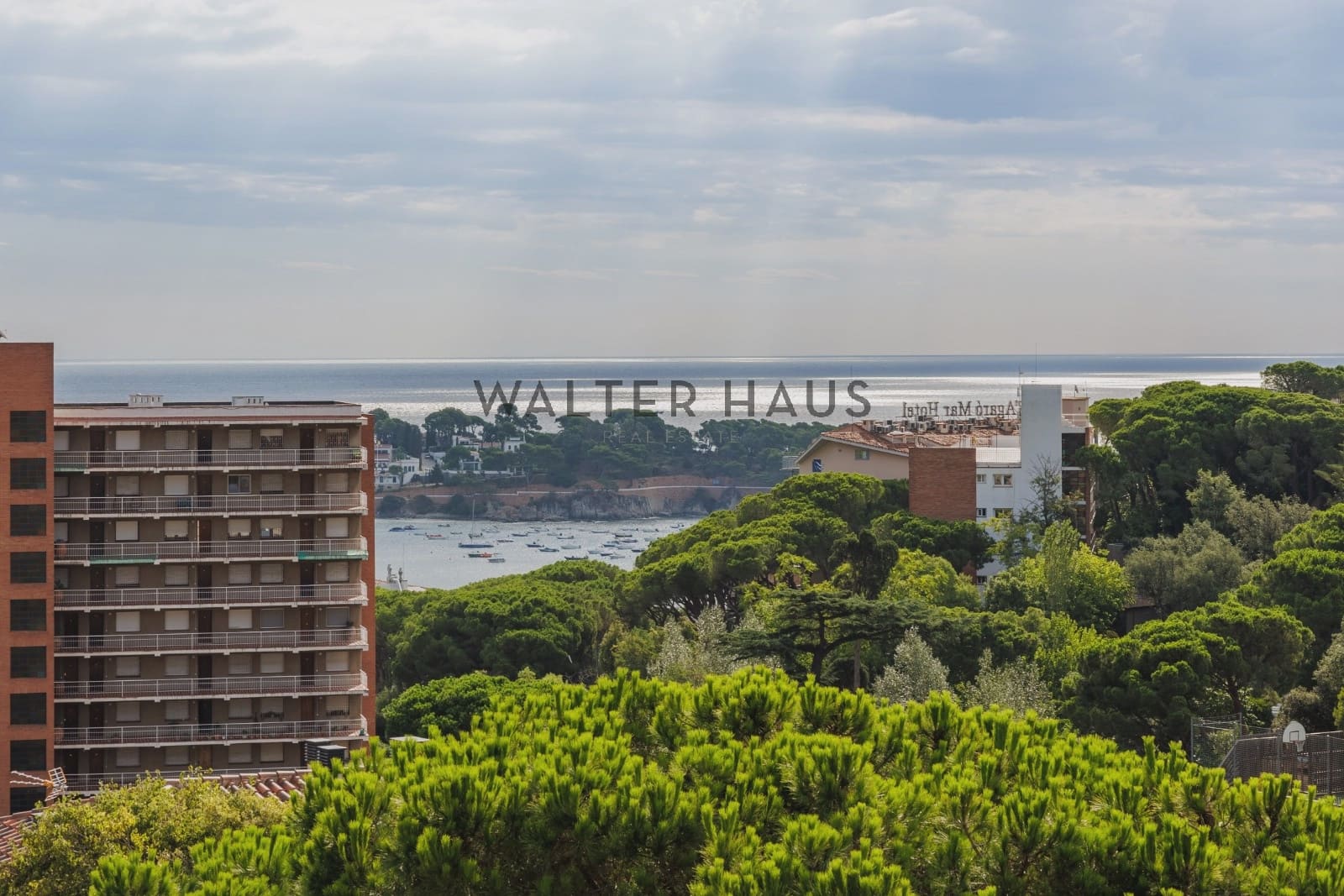 6 bedroom Villa for sale in Sant Feliu de Guixols - € 2,200,000 (Ref: 9160347)