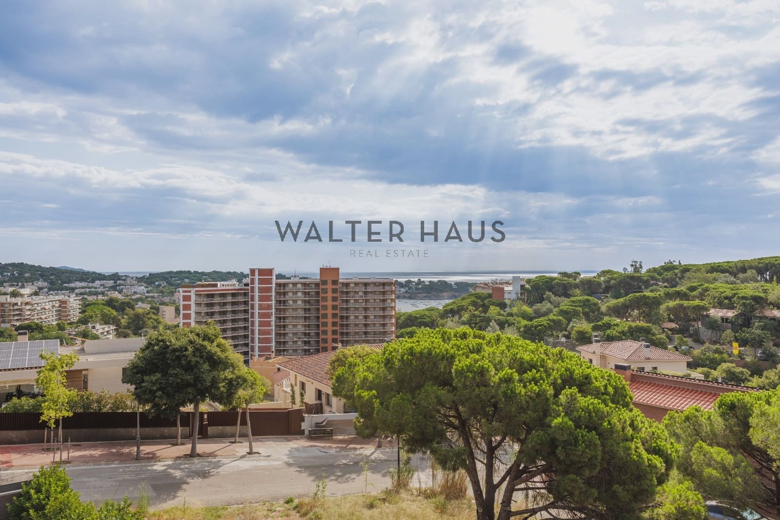 6 bedroom Villa for sale in Sant Feliu de Guixols - € 2,200,000 (Ref: 9160347)