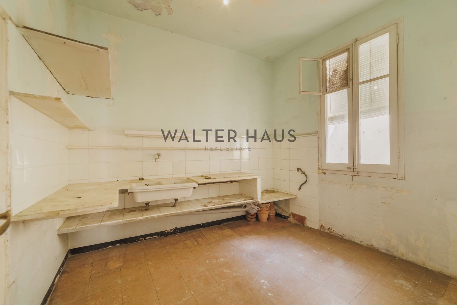 7 bedroom Villa for sale in Sant Feliu de Guixols with pool - € 625,000 (Ref: 9160348)