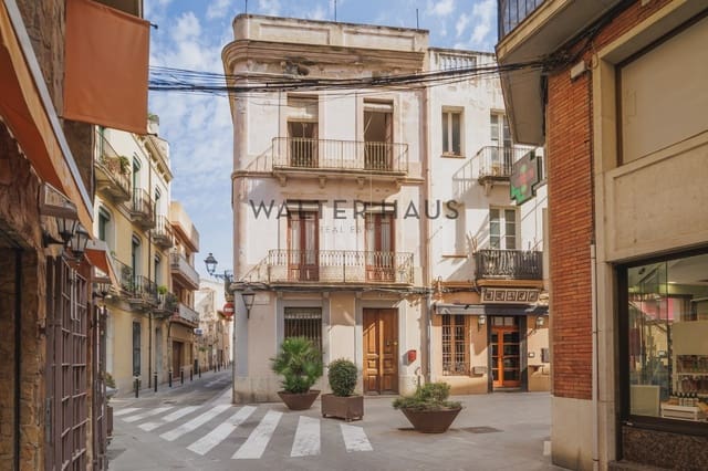 7 bedroom Villa for sale in Sant Feliu de Guíxols with pool - € 625,000 (Ref: 9160348)