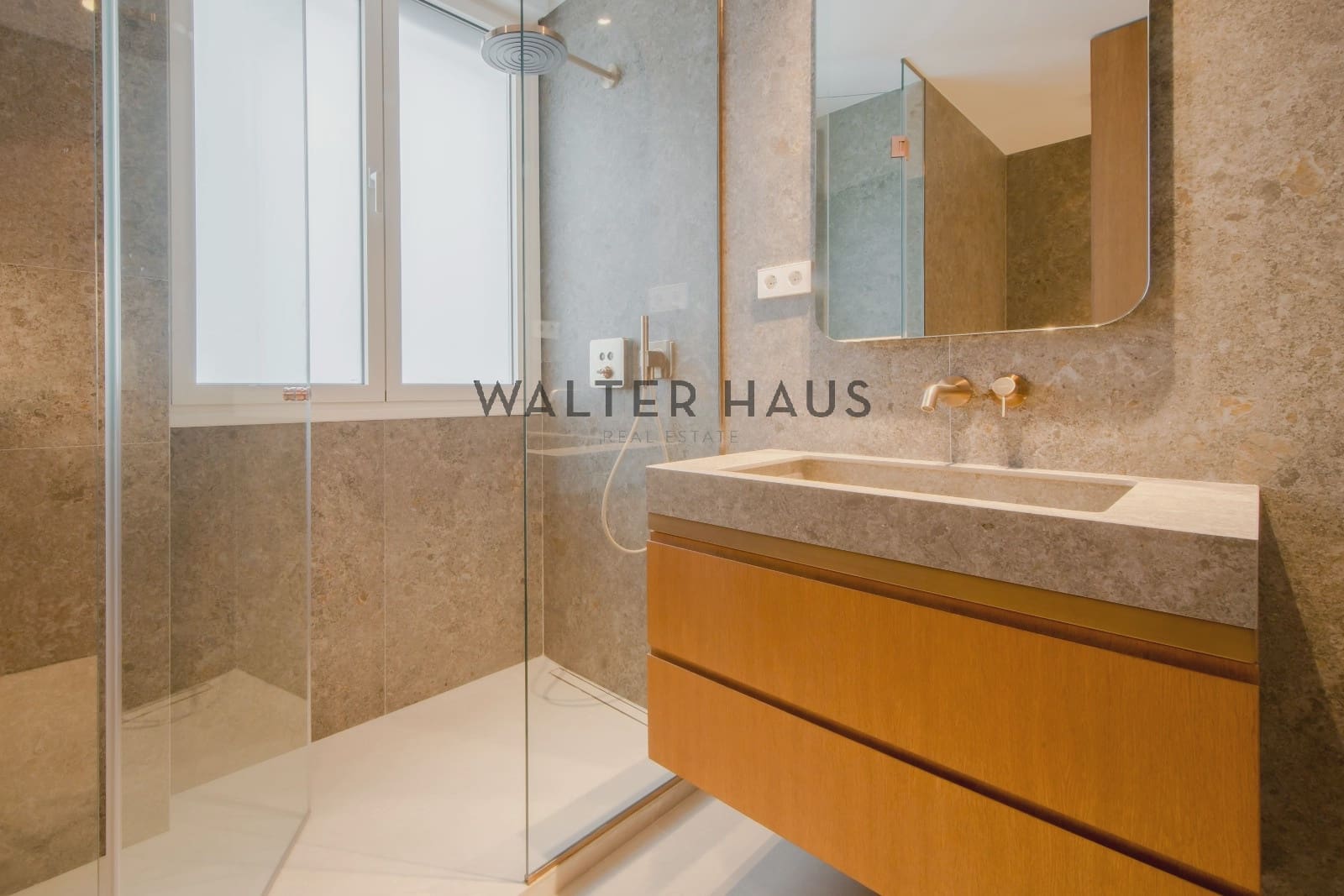 3 soveværelse Lejlighed til salg i Madrid by - € 5.690.000 (Ref: 9163223)